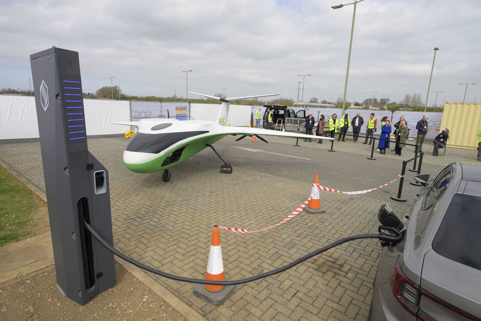 FFLIP Demo car charge